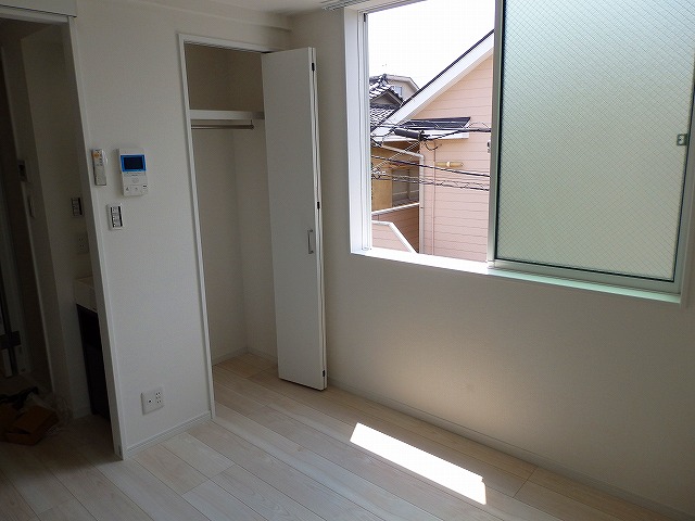 洋室角部屋です