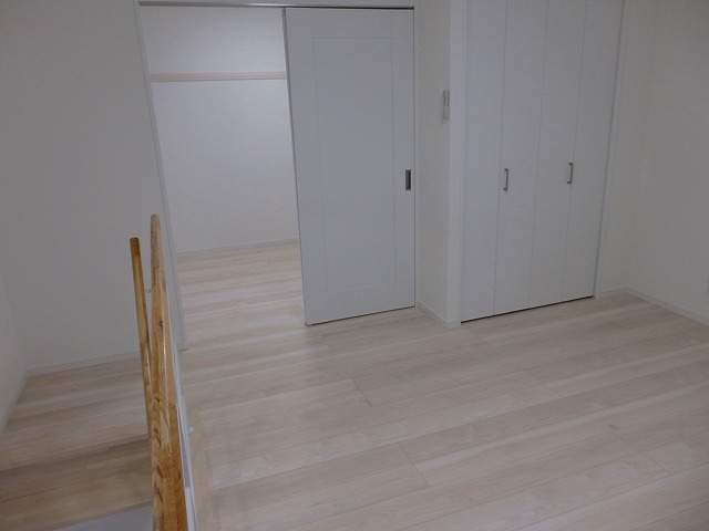 401号室グルニエです